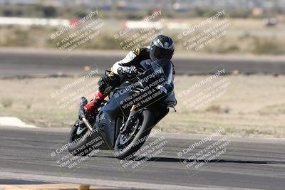 media/Jan-15-2026-Racers Edge (Thu) [[dfebeb70ab]]/3-B Group/Session 2 (Turn 11)/